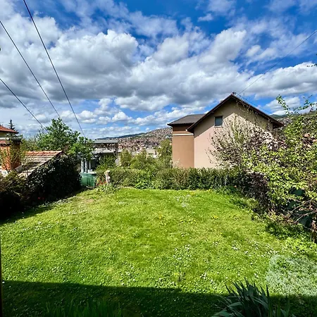 Mala Oaza アパート *